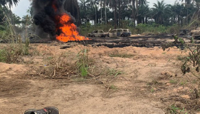 Νιγηρία: Τουλάχιστον 12 νεκροί από έκρηξη αγωγού πετρελαίου
