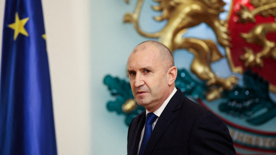 Εκλογές στη Βουλγαρία: Δημοσκοπικό προβάδισμα για τον «φιλορώσο» Ράντεφ – Αναζητά κυβερνητικούς εταίρους