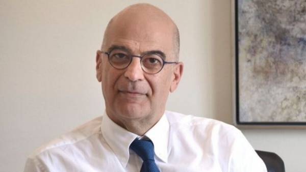 Η ενίσχυση των οικονομικών σχέσεων Ελλάδας-Κίνας στη συνάντηση Δένδια-Γι