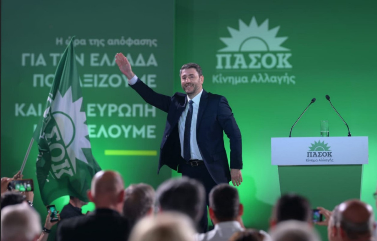 Ο Ανδρουλάκης δηλώνει «παρών» απέναντι στα branding και τα... rebranding