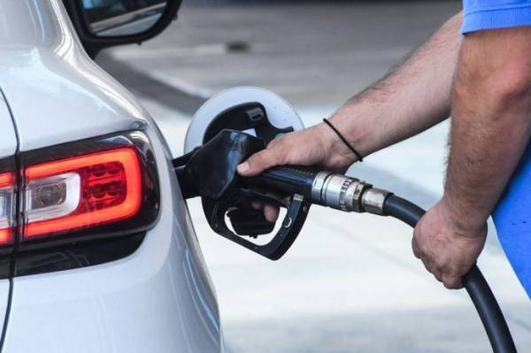 Βενζίνη: Η αμόλυβδη πλησιάζει τα 2€ στα μεγάλα αστικά κέντρα