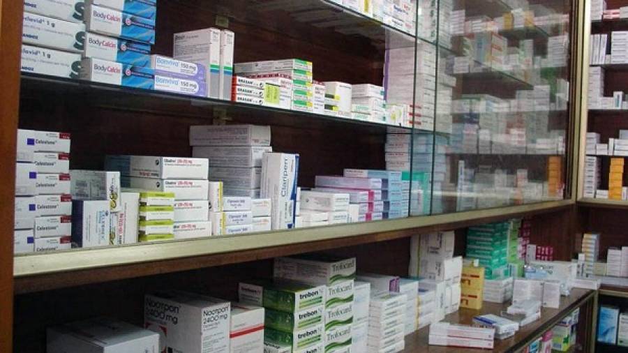 Τεράστιες οι ελλείψεις στα φαρμακεία: Μεγάλη ζήτηση για αντιπυρετικά, εισπνεόμενα