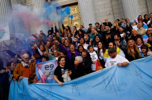 «Πράσινο φως» στην άδεια εμμήνου ρύσεως από την ισπανική βουλή