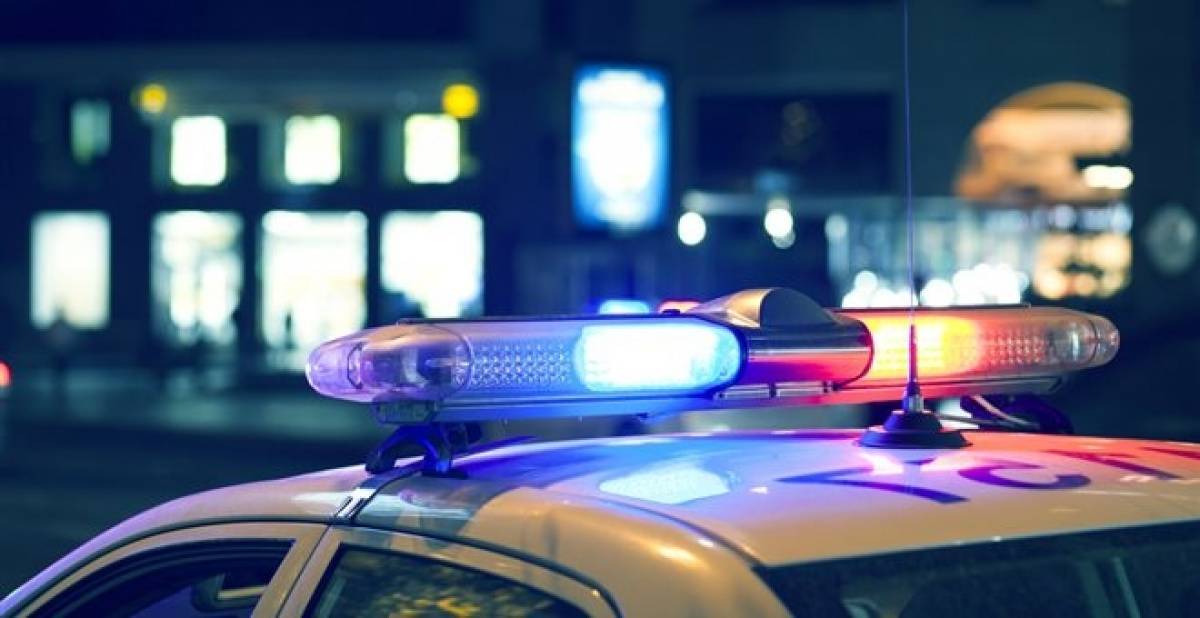 Ελεγχόμενη έκρηξη ύποπτου πακέτου έξω από το δημαρχείο Μενιδίου