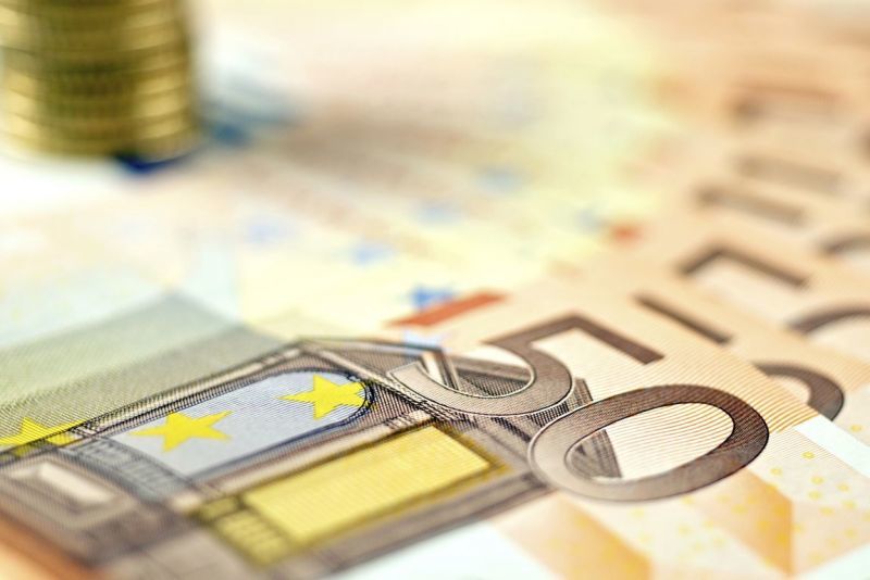 WSJ: Υπερβολικά αισιόδοξοι οι στόχοι του ελληνικού προϋπολογισμού