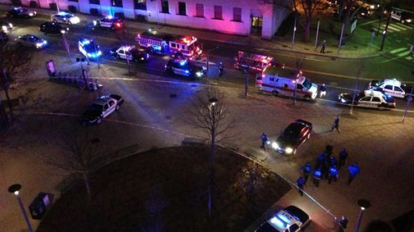 Συναγερμός στη Βοστώνη από δολοφονία αστυνομικού και νέες εκρήξεις