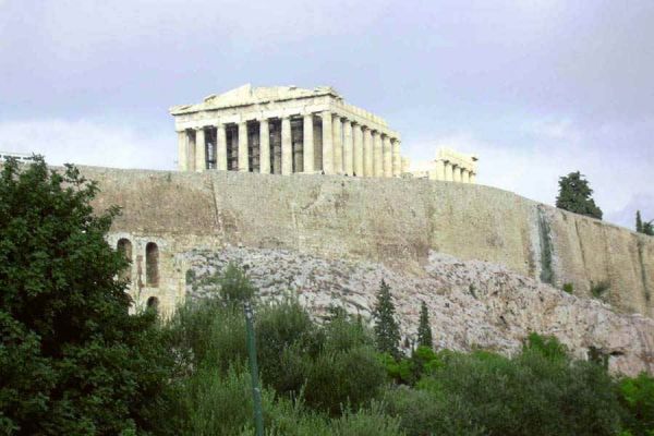 Αύξηση ΦΠΑ και έμμεσων φόρων σε καύσιμα, ποτά, καπνό τα μέτρα - Παζάρι για 13ο ή 14ο μισθό - Τι λέει ο Ρεν - Μείωση εξπρές του ελλείμματος