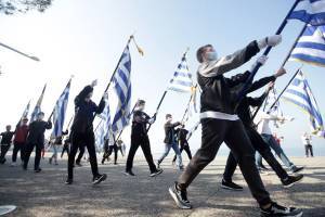 Ισχυρή σύσταση για χρήση μάσκας στις παρελάσεις της 25ης Μαρτίου