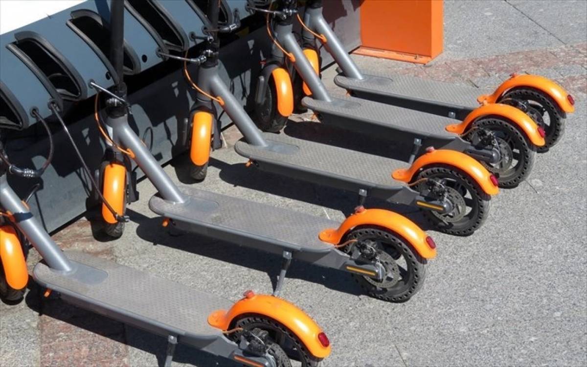 Γερμανία: 74 ατυχήματα με ηλεκτρικά πατίνια σε τρεις μήνες