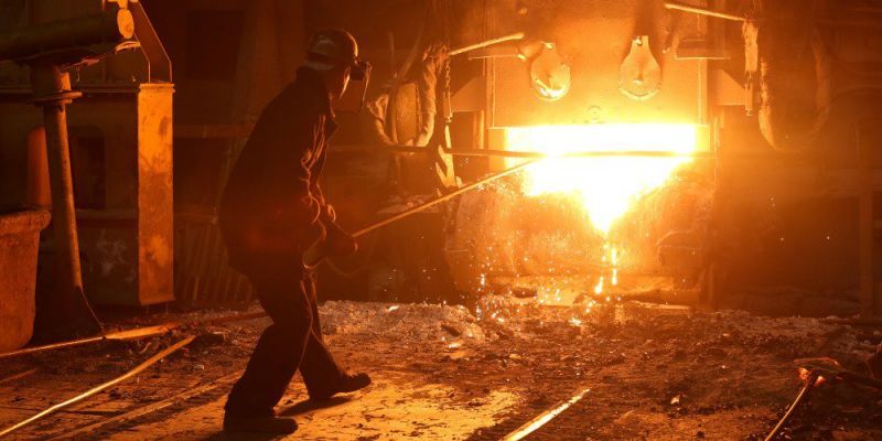 Γερμανία: Έρευνα σε 6 αυτοκινητοβιομηχανίες για χειραγώγηση τιμών χάλυβα