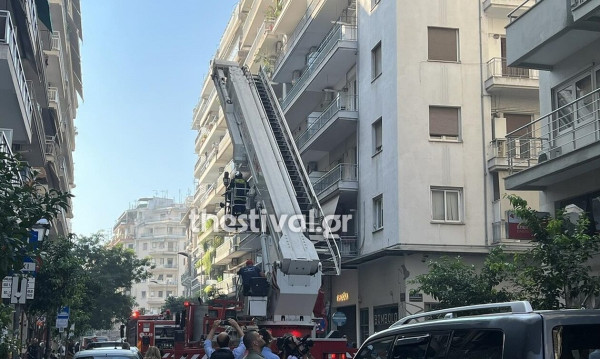 Θεσσαλονίκη: Εκκενώθηκε κλινική λόγω πυρκαγιάς- Ανάμεσά τους και ετοιμόγεννη