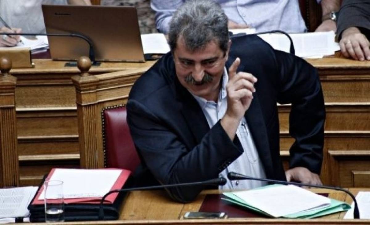 Βέλη Πολάκη στην κυβέρνηση για τον Σαββίδη