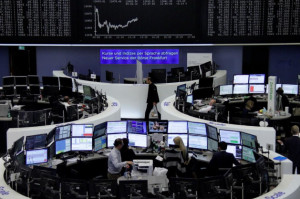 Πτώση στις ευρωαγορές, καθώς εξασθένησε η αισιοδοξία για τους δασμούς