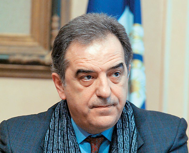 Κεντροαριστερά: Μάζεψε τις υπογραφές και ο Γάτσιος-Και επίσημα υποψήφιος