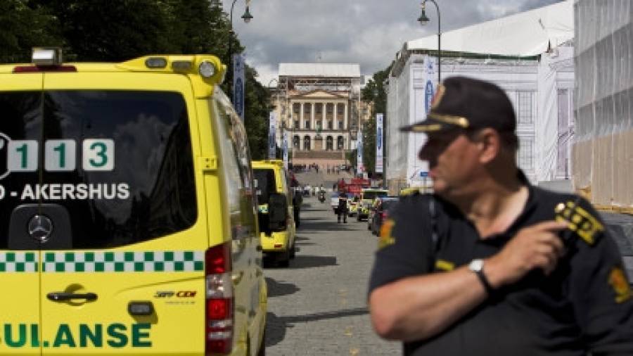 Κλεμμένο ασθενοφόρο έπεσε πάνω σε πλήθος στο Όσλο