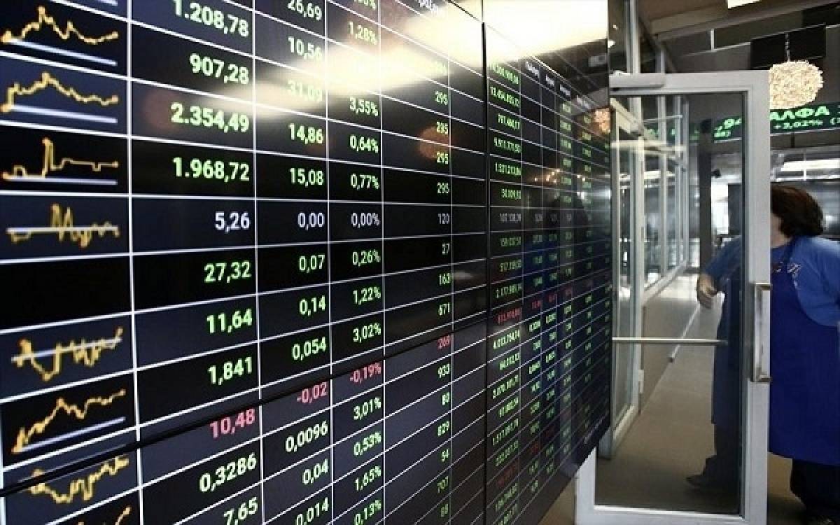 Η υποχώρηση των διεθνών δεικτών οδήγησε σε απώλειες το Χρηματιστήριο