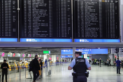 Γερμανία: Προσλήψεις συμβασιούχων από το εξωτερικό στα αεροδρόμια