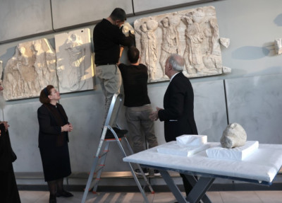 Μουσείο Ακρόπολης: Επανενώθηκαν θραύσματα του Παρθενώνα από το Βατικανό