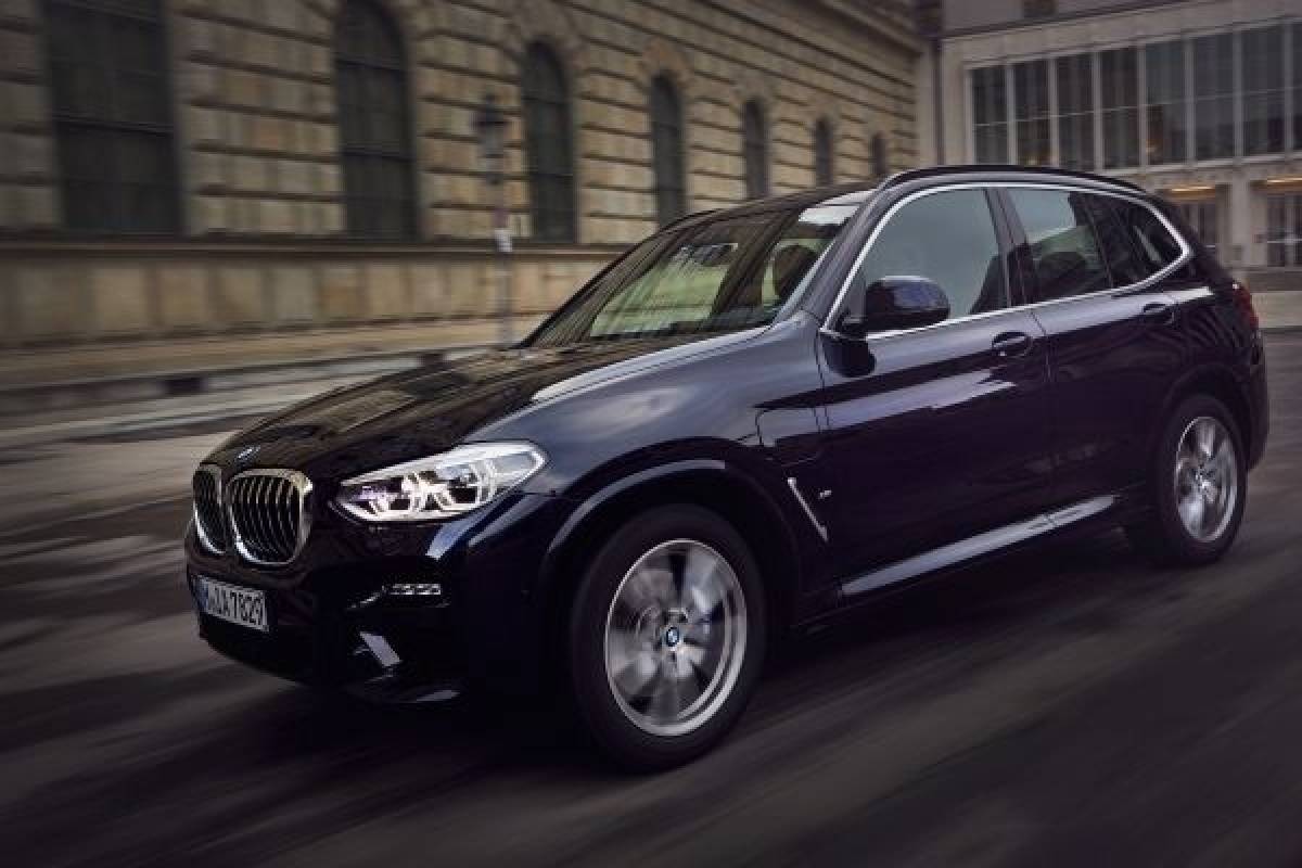 Παγκόσμια πρεμιέρα: BMW X 3 xDrive 30 e με plug - in υβριδική κίνηση
