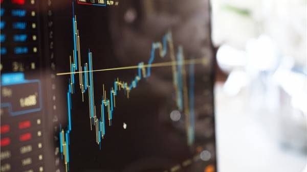 Θετικά εβδομαδιαία αποτελέσματα για Wall Street και Ευρώπη - Σε υψηλό 8 ετών ο χρυσός