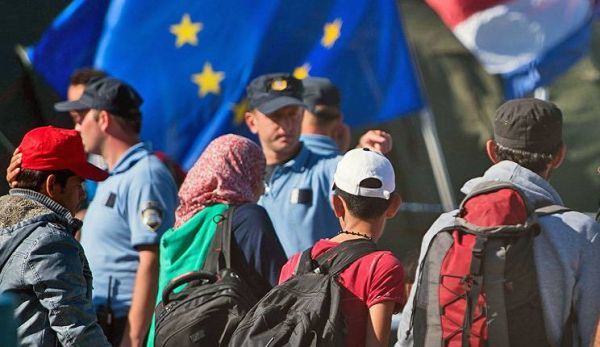 Υπουργείο Άμυνας-Προσφυγικό: Όχι στα hotspots-Ναι στα «relocation camps»