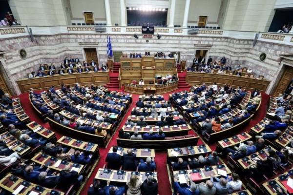 Live η συζήτηση για το αναπτυξιακό νομοσχέδιο- Οι βασικοί άξονες