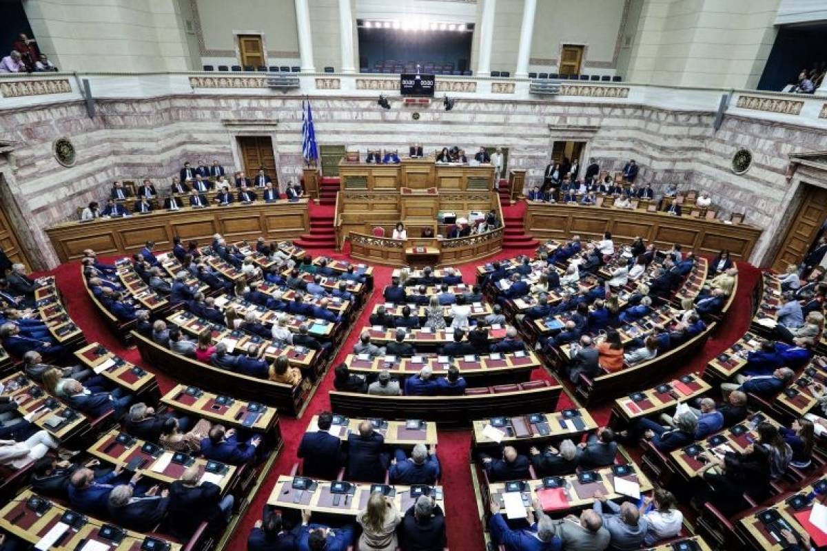 Live η συζήτηση για το αναπτυξιακό νομοσχέδιο- Οι βασικοί άξονες