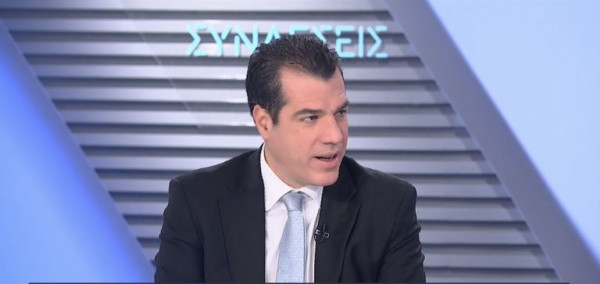 Πλεύρης: Η νόμιμη μετανάστευση συνδέεται με την εργασία – Εξαιρούνται μακροχρόνιες άδειες και περιπτώσεις δεύτερης γενιάς