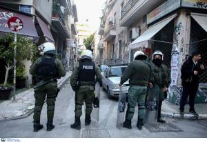 Επιχείρηση «ξεκάρφωμα» στα Εξάρχεια;