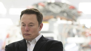«Πόρτα» της S&P στην Tesla- Μασκ: «Απάτη» το ESG