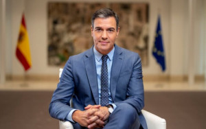 Σάντσεθ: Συνεχίζει στην πρωθυπουργία-Θα συνεχίσω δυναμικά, λέει ο ίδιος