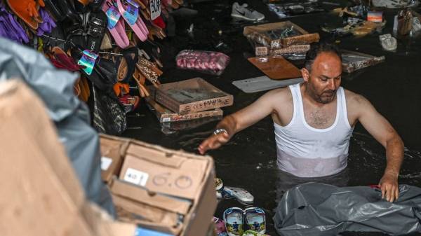 Ισχυρή καταιγίδα έπληξε την Κωνσταντινούπολη- Ένας νεκρός