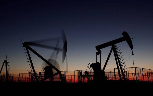 Πετρέλαιο: «Πονοκέφαλος» για τον ΟΠΕΚ εν μέσω πανδημίας