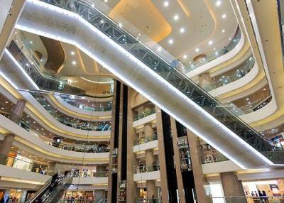 Πώς θα λειτουργήσουν τα malls: Μάσκες, αποστάσεις και αποφυγή ανελκυστήρων