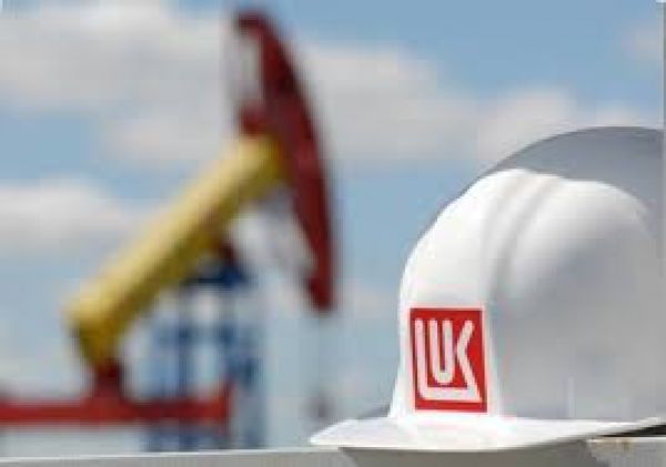 Lukoil: Αποχωρεί από τη Βαλτική λόγω &quot;αντιρωσικού κλίματος&quot;