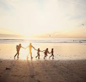 10+1 tips να απολαύσετε το θαλασσινό μπάνιο με τα παιδιά