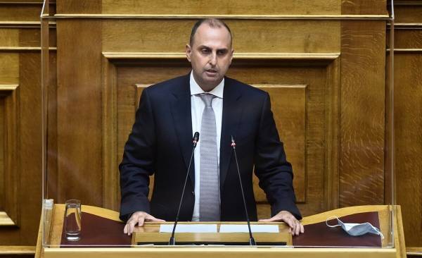 Καραγιάννης: 41 εκατ.ευρώ για τους σεισμόπληκτους της Κρήτης-Άλλοι 90 οικίσκοι