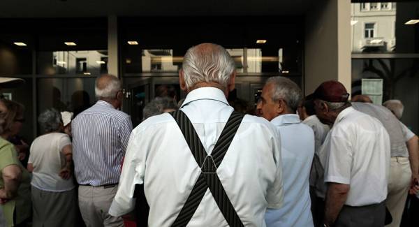 Συνταξιούχοι: Διορθώσεις στη φορολόγηση αναδρομικών