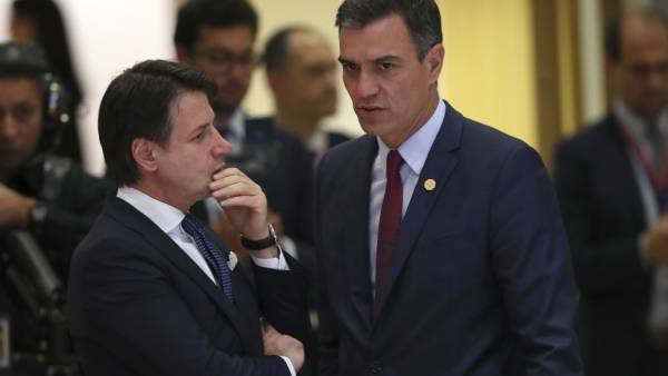 Κοινή επιστολή Κόντε-Σάντσεθ προς την ΕΕ για επαναφορά της Σένγκεν