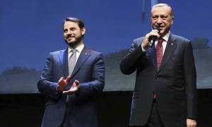 Ο γαμπρός Ερντογάν «πλακώθηκε» με τον διοικητή της κεντρικής τράπεζας