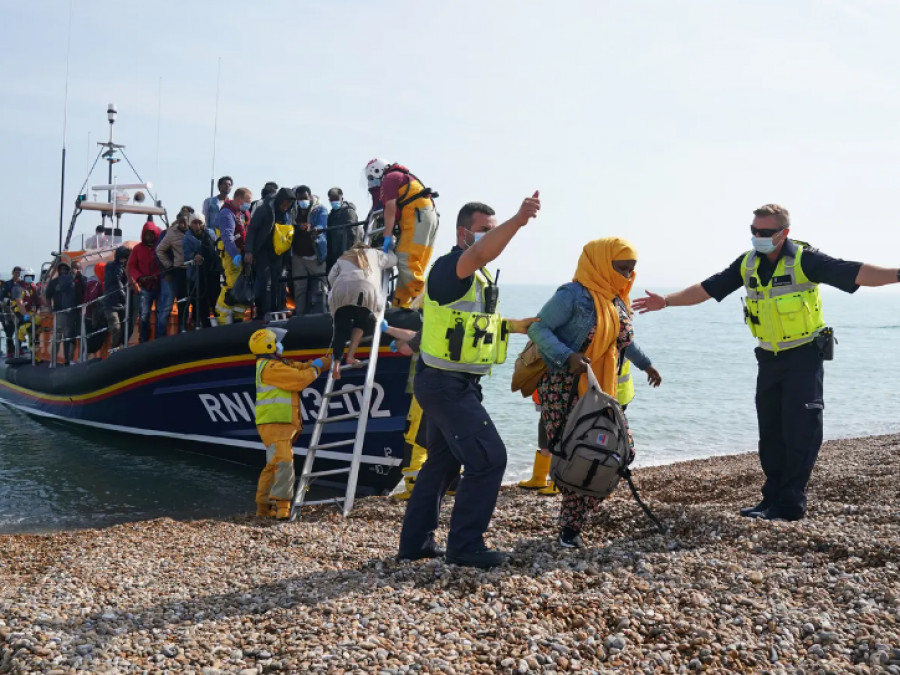 Μεταναστευτικό: Μηχανισμός αλληλεγγύης στην Ελλάδα- Ενίσχυση του ελέγχου στα σύνορα