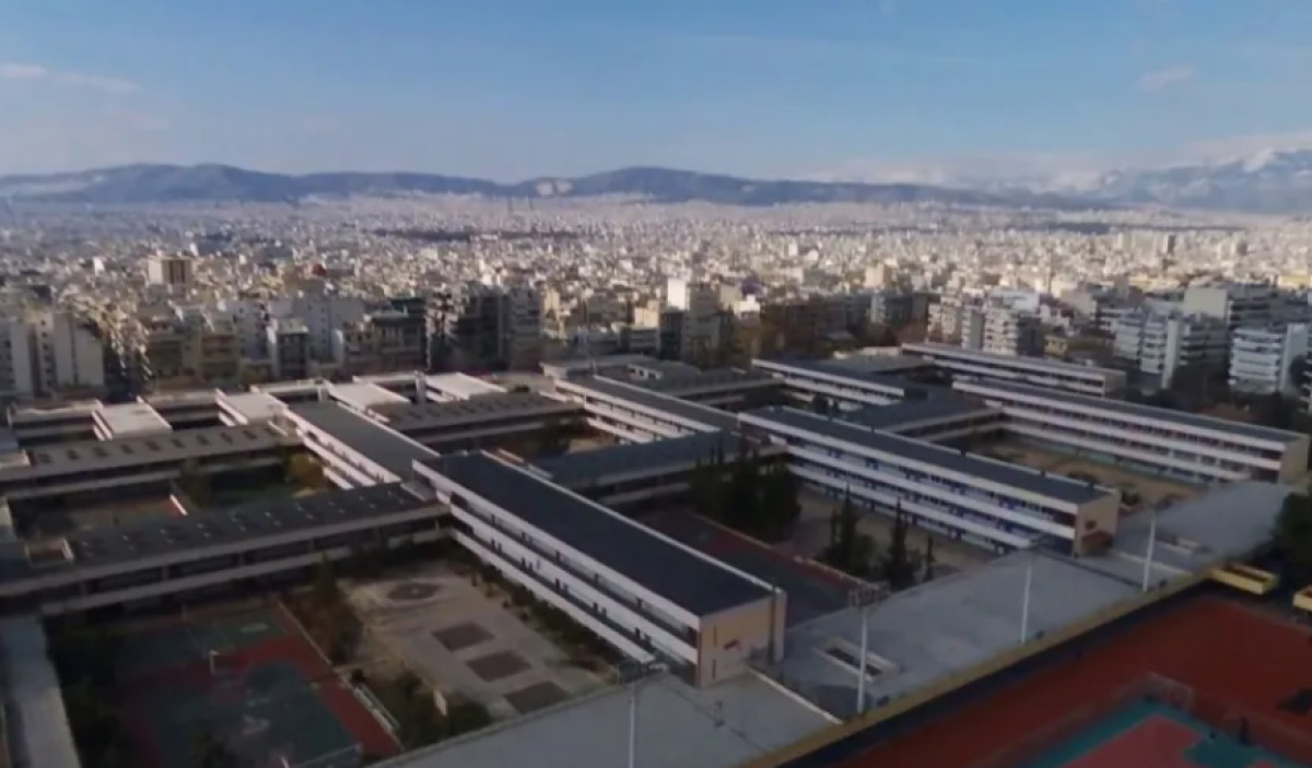 Γκράβα: Με τηλεκπαίδευση μέχρι να εντοπιστεί η αιτία της οσμής – Τι υποστηρίζουν Δούκας &amp; Ζαχαράκη