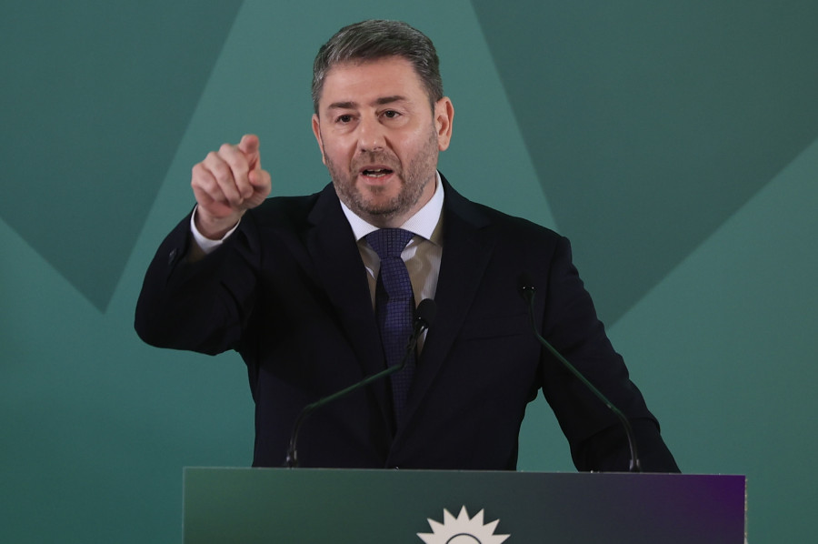 Πολιτική Γραμματεία ΠΑΣΟΚ: Προσπάθεια να κρατηθούν «χαμηλοί τόνοι» αλλά και έντονος προβληματισμός