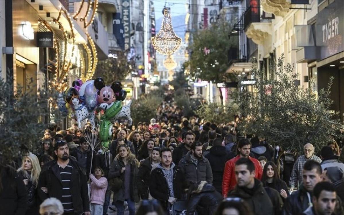 Αυλαία για το εορταστικό ωράριο-Ανοιχτά τα εμπορικά καταστήματα