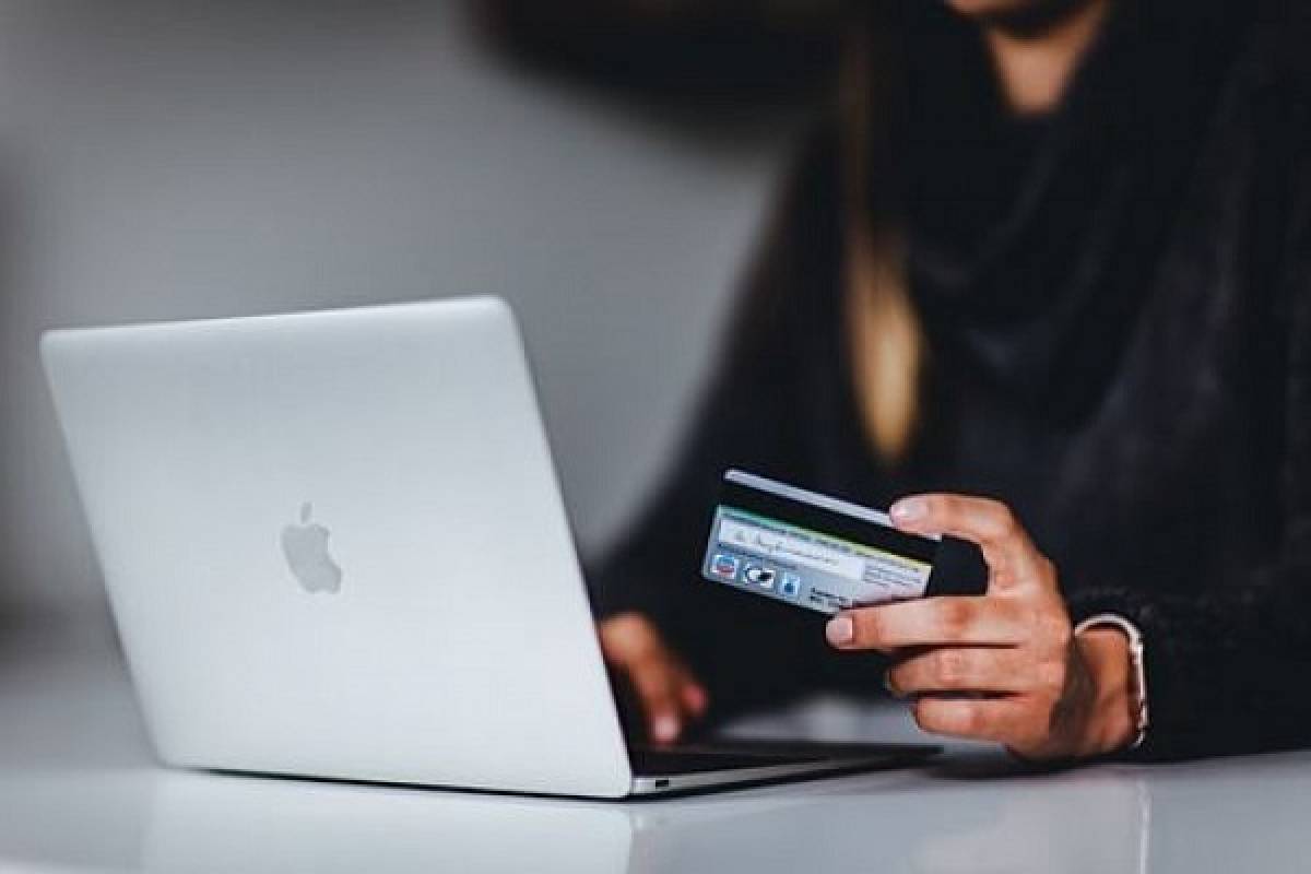 Ηλεκτρονικό εμπόριο: Στα $830 δισ. ο τζίρος φέτος στην Ευρώπη