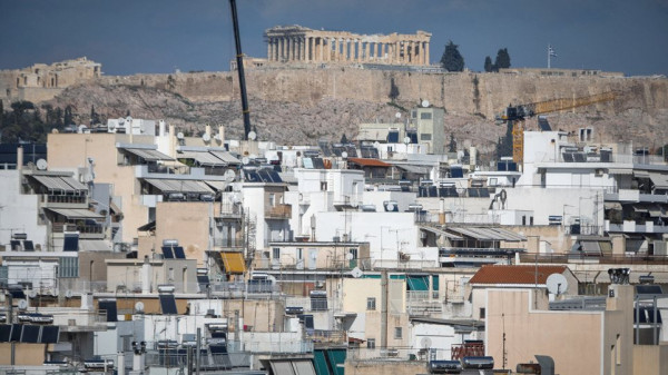 Ρεκόρ επενδύσεων στην κτηματαγορά με ώθηση από «χρυσή βίζα»