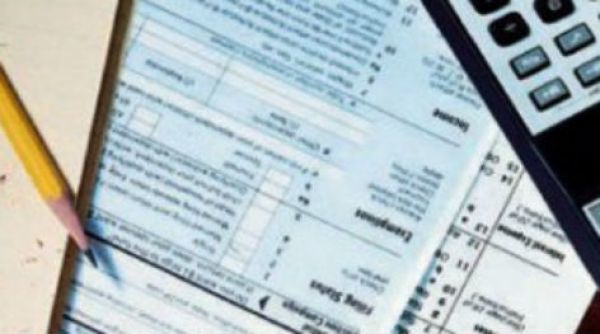 Θεοχάρης: Τέλος οι δηλώσεις μισθωτών – συνταξιούχων με μία πηγή εισοδήματος