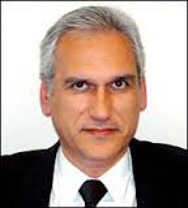 Διψήφια η πτώση στα σούπερ μάρκετ