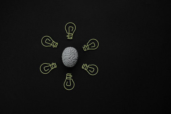 Brain Drain: Πώς μπορεί να αντιστραφεί το κλίμα φυγής νέων Ελλήνων στο εξωτερικό