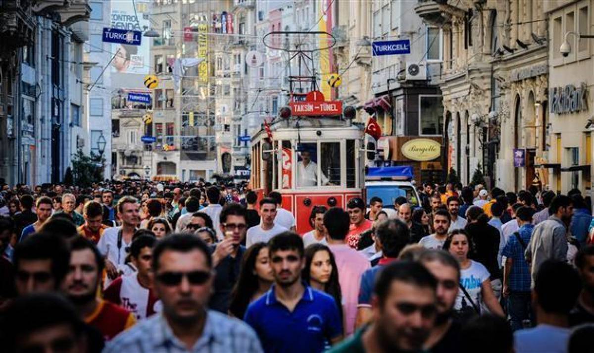 Συνθήκες εξαθλίωσης στην Τουρκία: Ουρές για «φθηνό» ψωμί